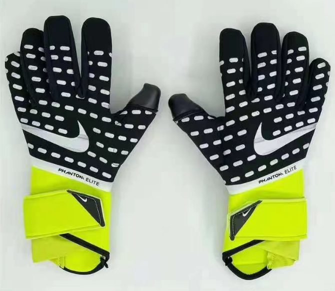 Luva de Goleiro Nike Phantom Pro