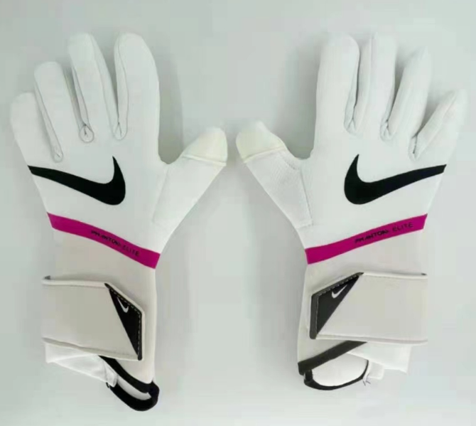 Luva de Goleiro Nike Phantom Pro