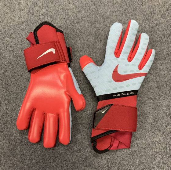 Luva de Goleiro Nike Phantom Pro