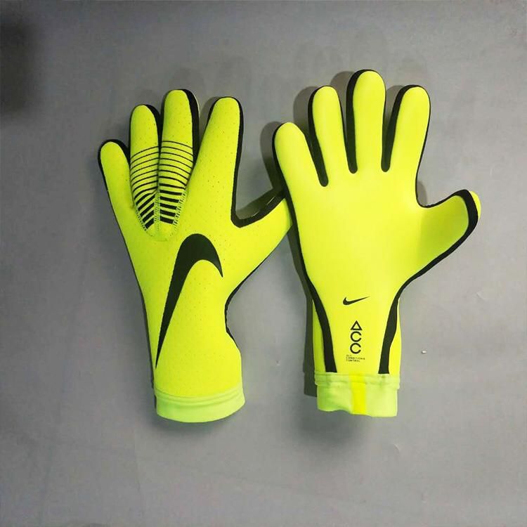 Luva de Goleiro Nike Mercurial Pro