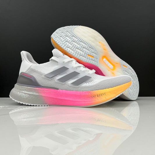 Adidas Ultraboost 5