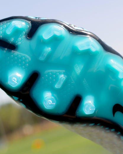 Chuteria Nike HyperVenom FG Pro