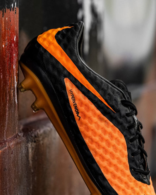Chuteria Nike HyperVenom FG Pro