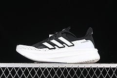 Adidas Ultraboost 5