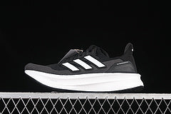 Adidas Ultraboost 5