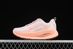 Nike Vomero 18